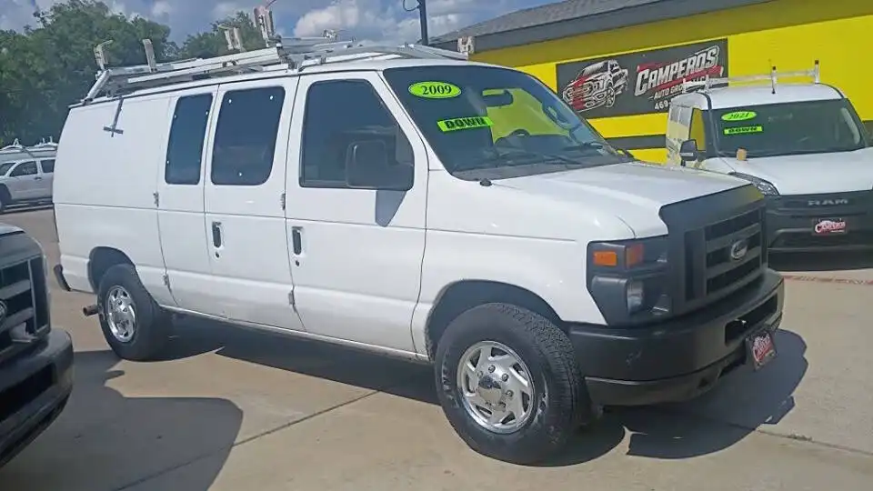 2009 Ford E-Series E-250 Van's photo