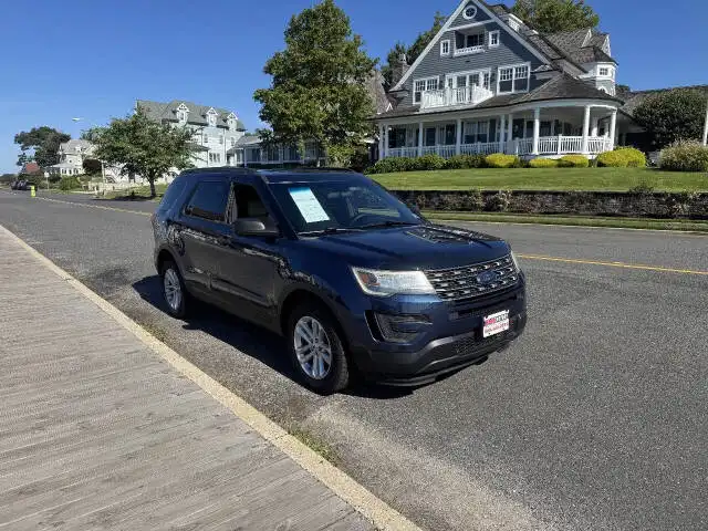 2016 Ford Explorer Base 4WD's photo