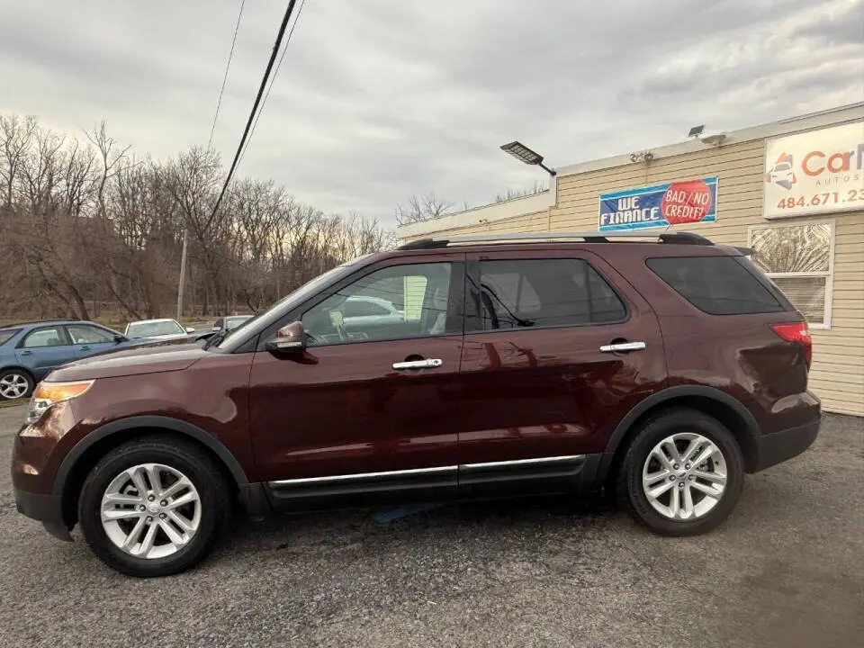 2012 Ford Explorer XLT 4x4 photo 3