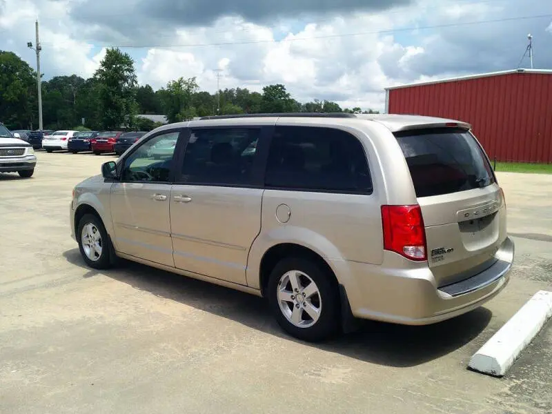2012 Dodge Grand Caravan SXT photo 4