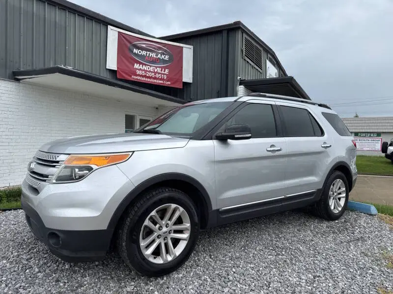 2014 Ford Explorer XLT photo 3