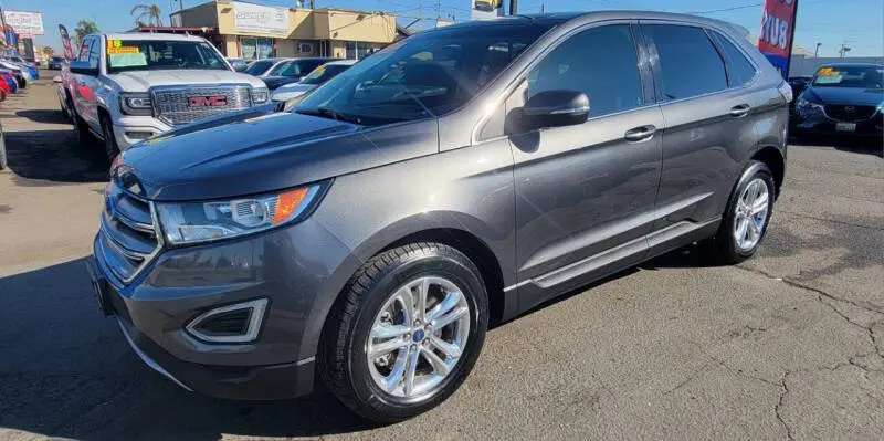 2017 Ford Edge SEL AWD photo 3