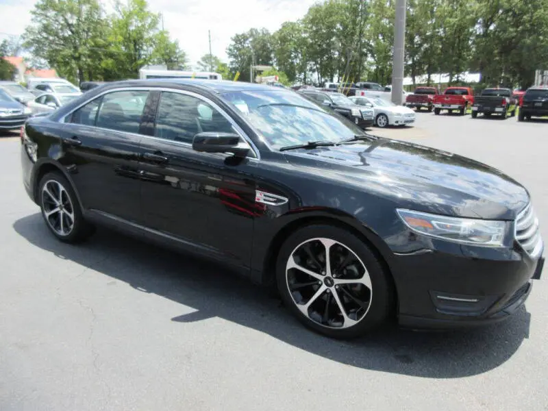 2015 Ford Taurus SEL AWD photo 3