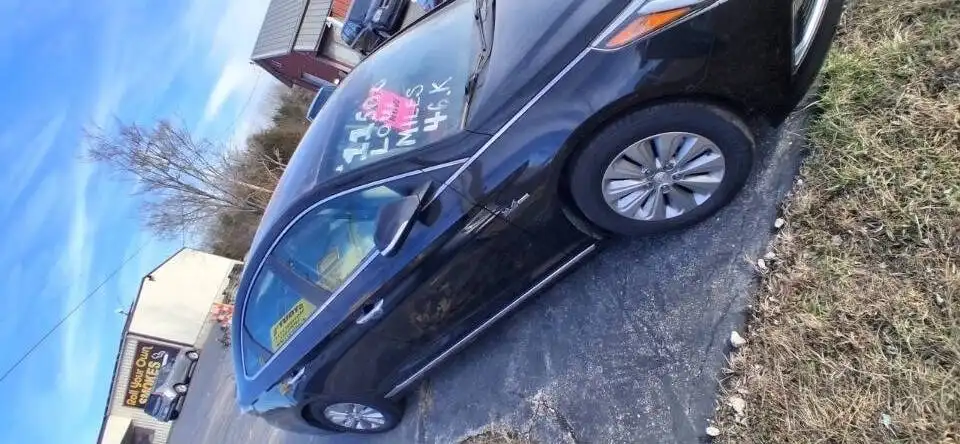 2016 Hyundai Sonata Base's photo