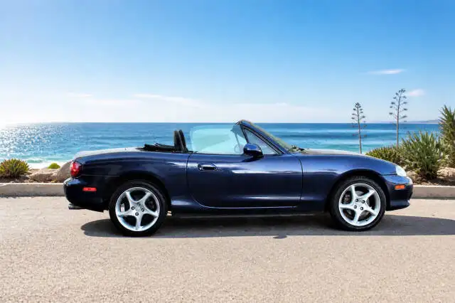 2003 Mazda MX-5 Miata Cloth's photo
