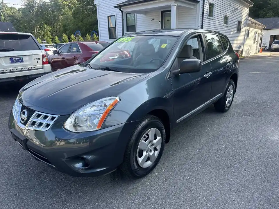 2014 Nissan Rogue Select S AWD's photo