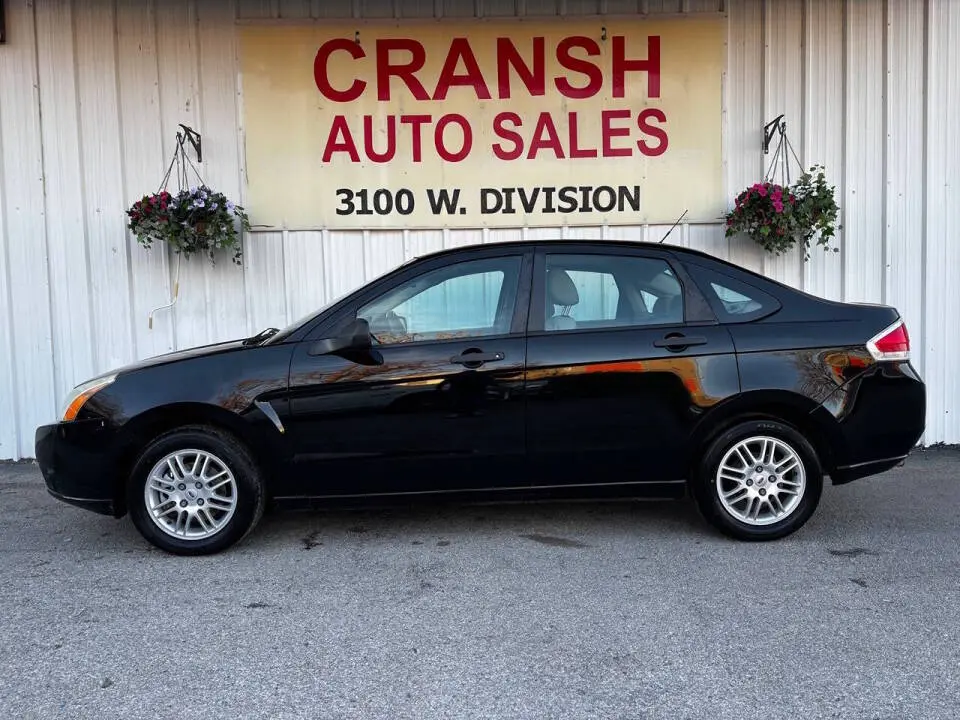 2010 Ford Focus SE photo 4