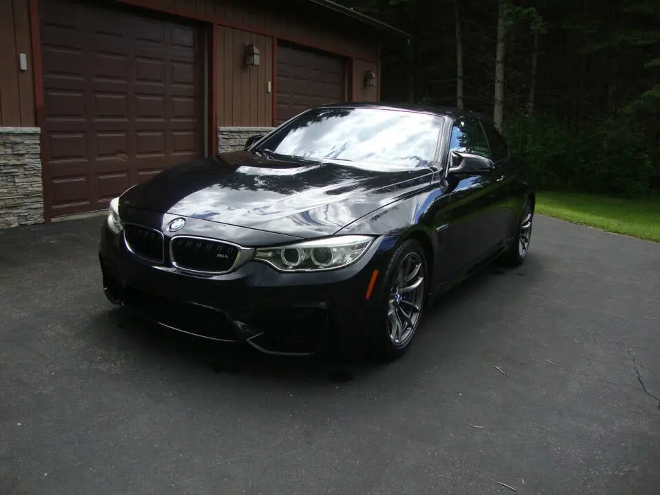 2015 BMW M4 Base photo 3