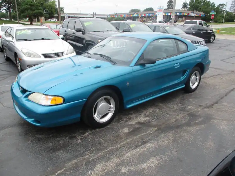 1995 Ford Mustang's photo