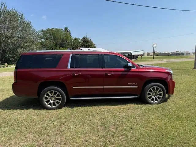 2020 GMC Yukon Denali AWD's photo