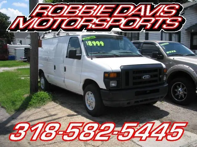 2011 Ford E-Series E-150 Van photo 1