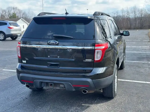 2013 Ford Explorer Base 4x4 photo 3