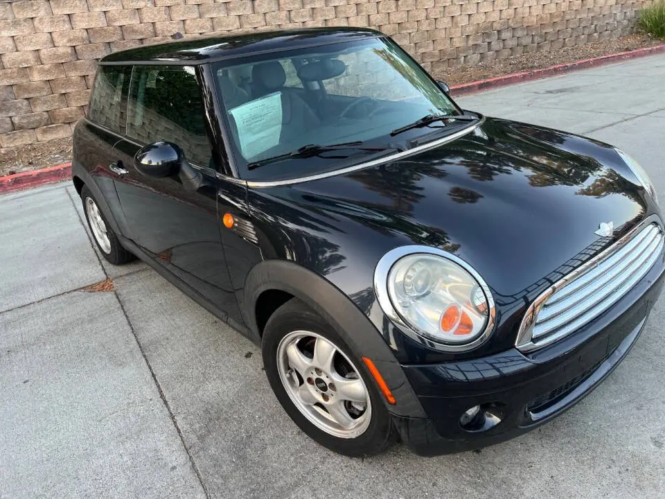 2008 MINI Cooper Base photo 3