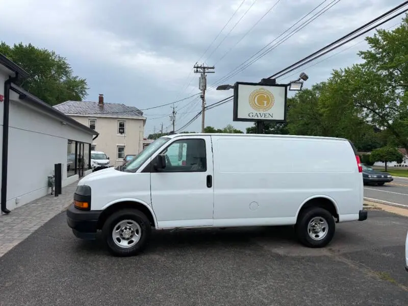 2020 Chevrolet Express 2500 Work Van HD photo 3