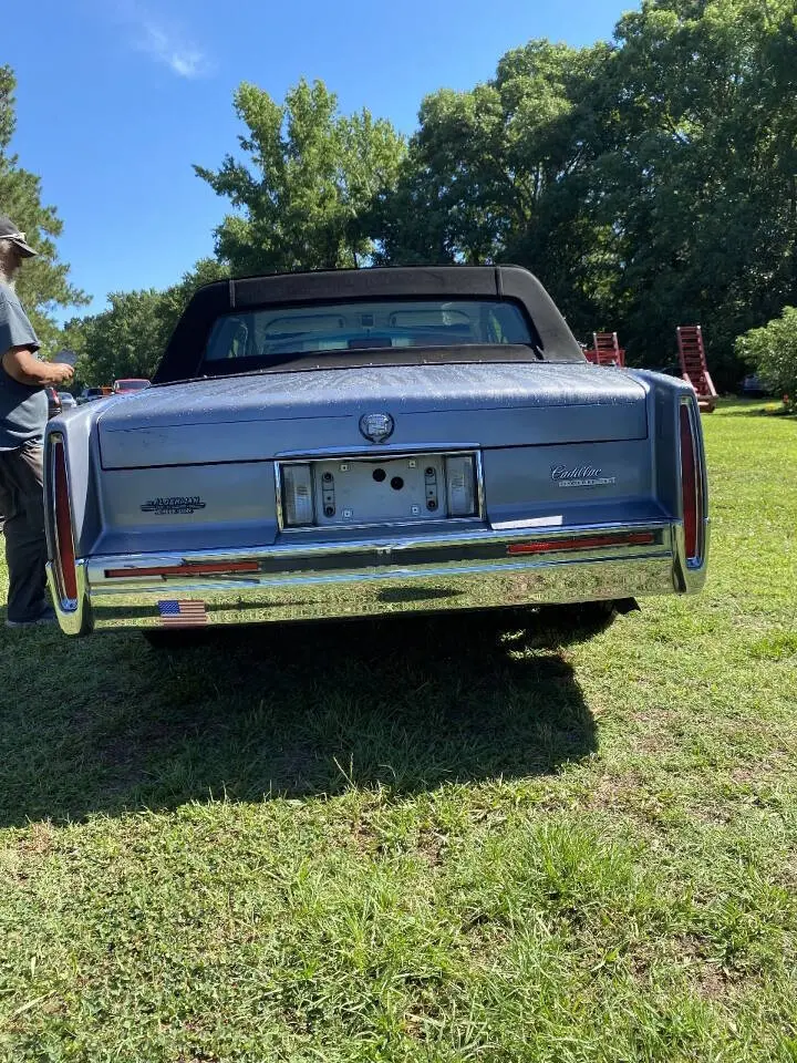 1991 Cadillac DeVille undefined photo 4