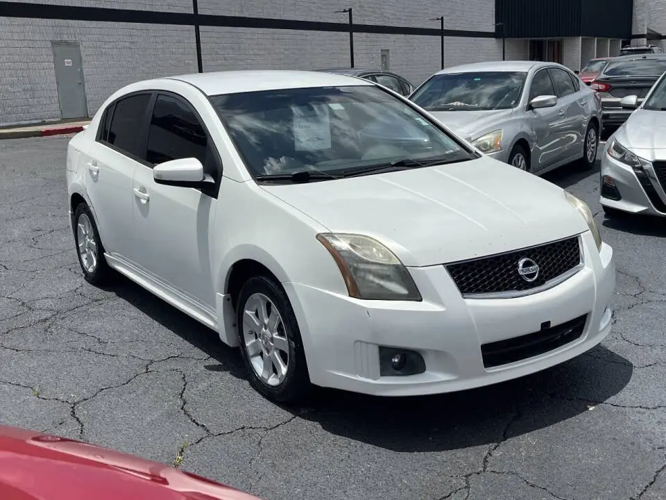 2012 Nissan Sentra 2.0 SR CVT photo 4