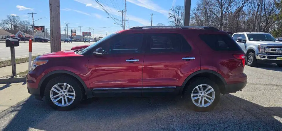 2014 Ford Explorer XLT 4x4 photo 3