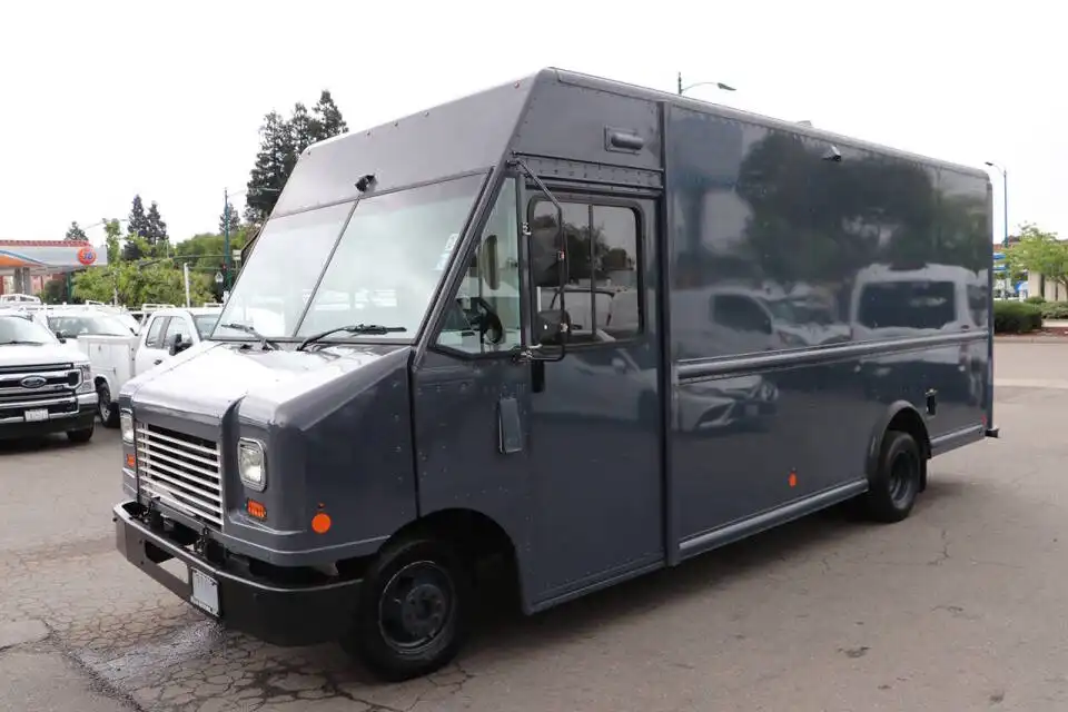 2019 Ford E-Series's photo