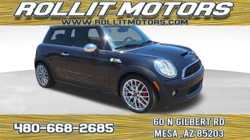2009 MINI Cooper John Cooper Works Hardtop's photo