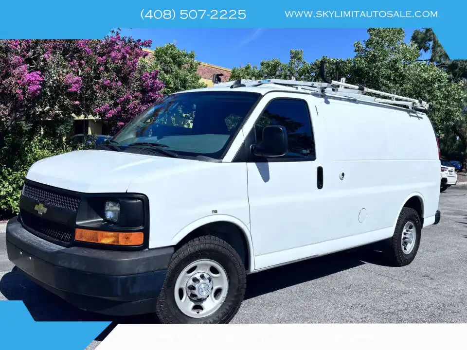 2017 Chevrolet Express 2500 Work Van HD's photo