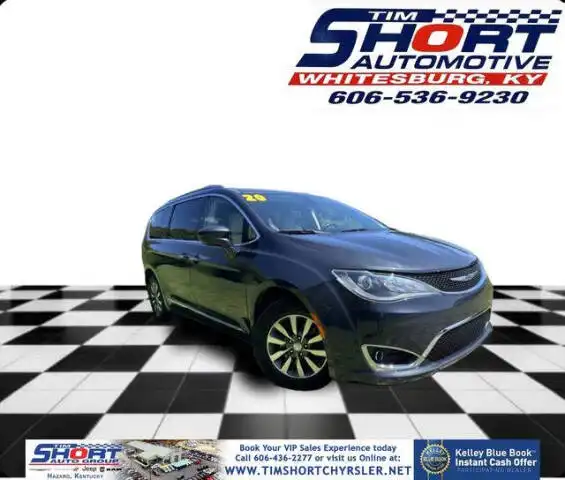 2020 Chrysler Pacifica Touring L Plus's photo