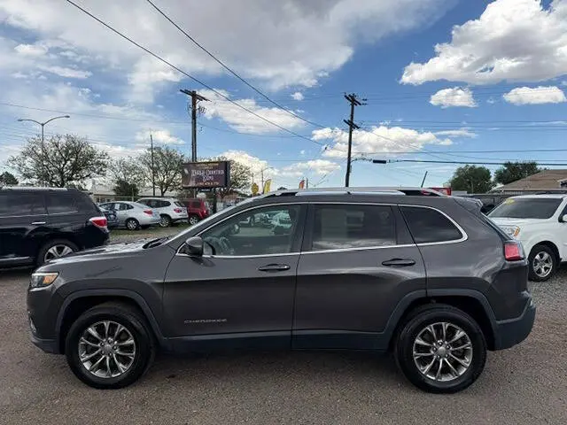 2019 Jeep Cherokee Latitude Plus 4X4 photo 3
