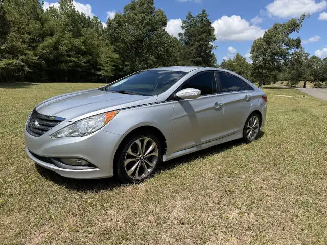 2014 Hyundai Sonata I4 Limited A T's photo