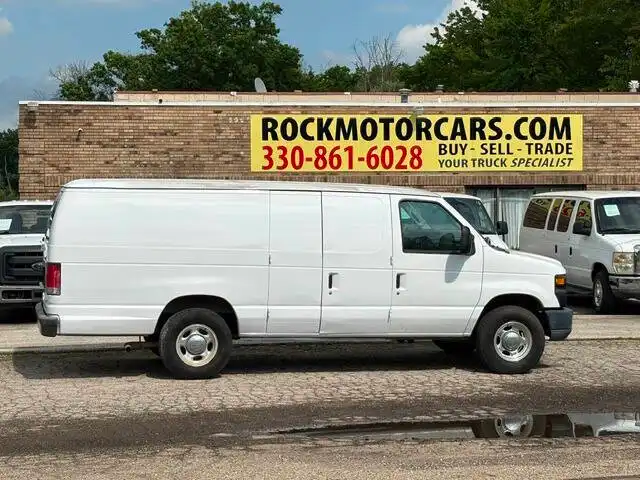 2014 Ford E-Series E-250 Extended's photo