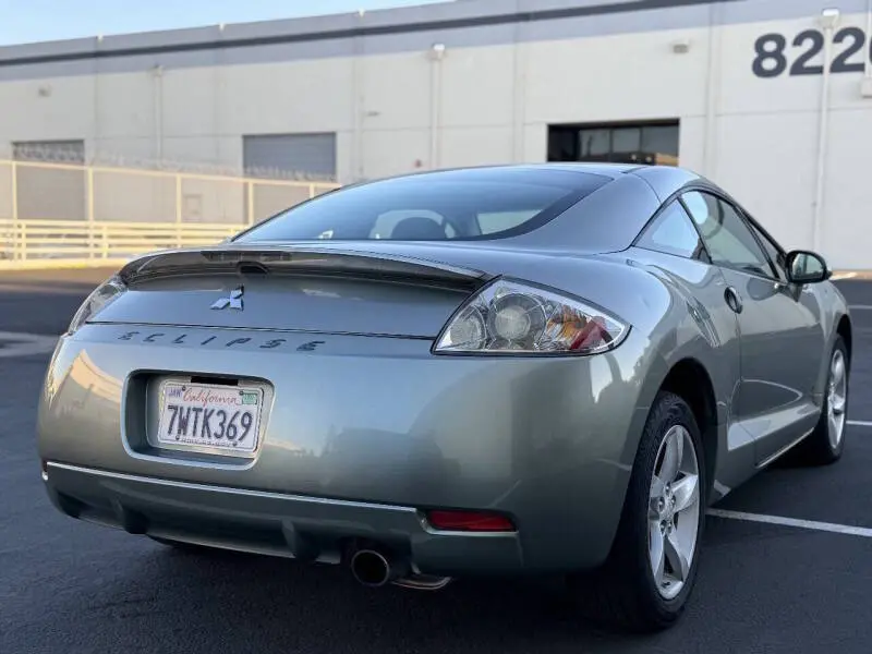2008 Mitsubishi Eclipse 2.4 GS photo 5