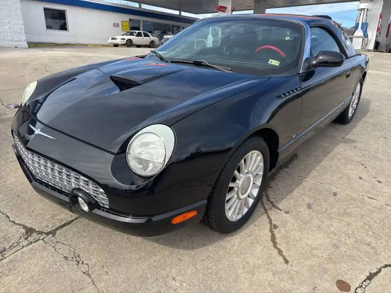 2004 Ford Thunderbird Deluxe's photo
