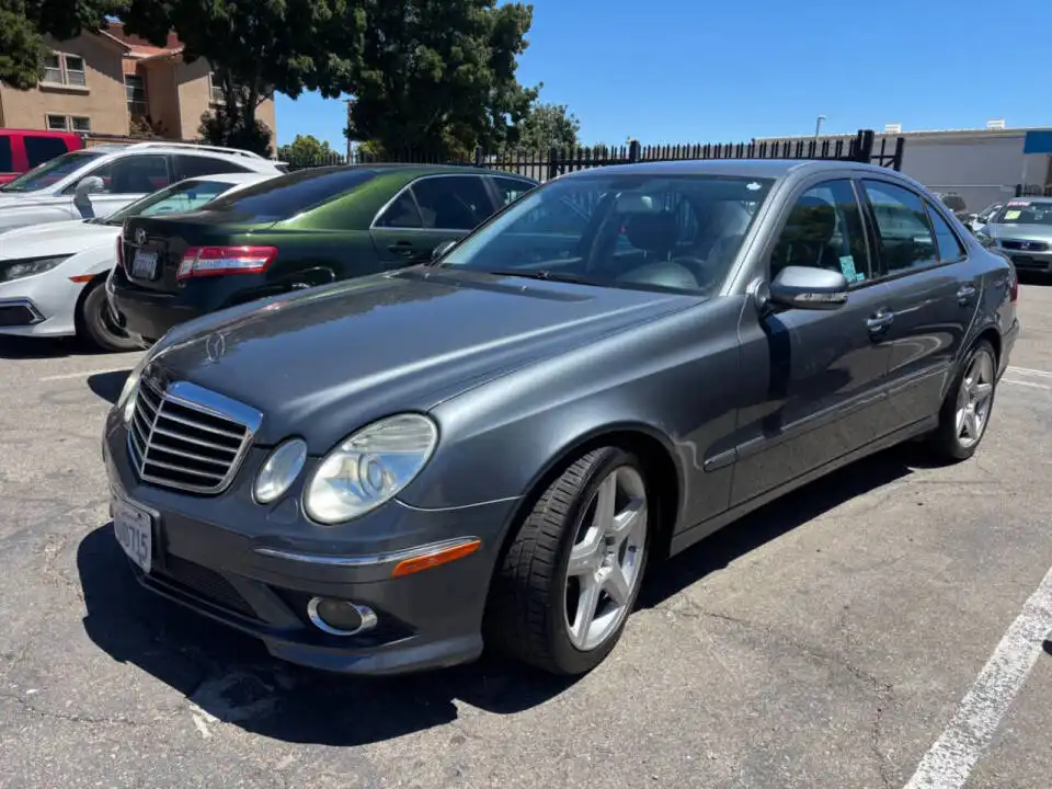 2009 Mercedes-Benz E-Class E350 Sport/Luxury's photo