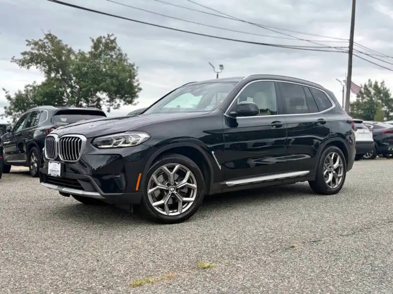 2022 BMW X3 xDrive30i's photo
