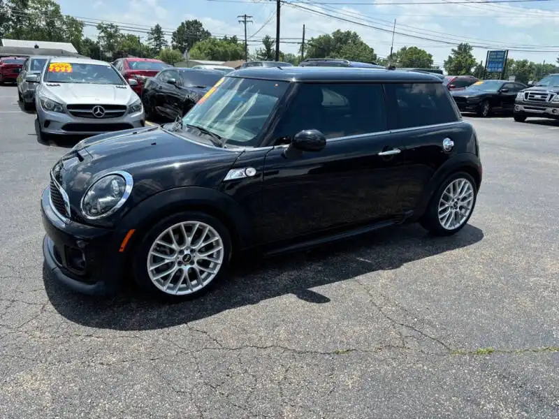 2013 MINI Cooper S's photo
