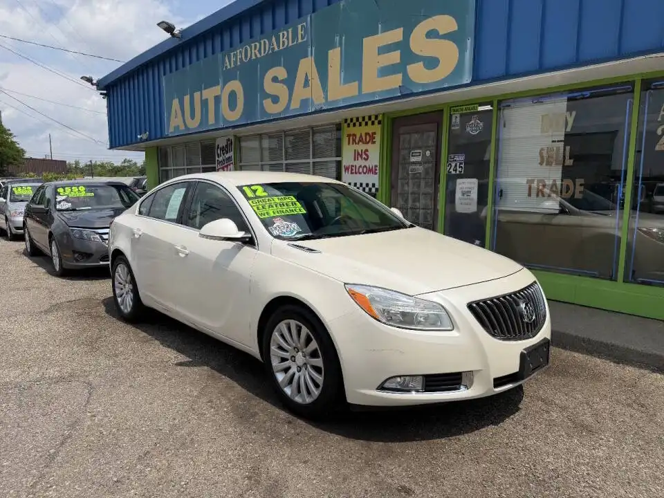 2012 Buick Regal Base's photo