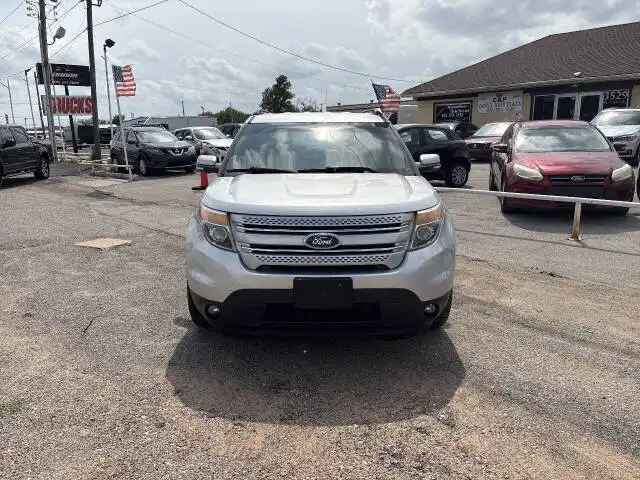 2015 Ford Explorer Limited 4x4's photo