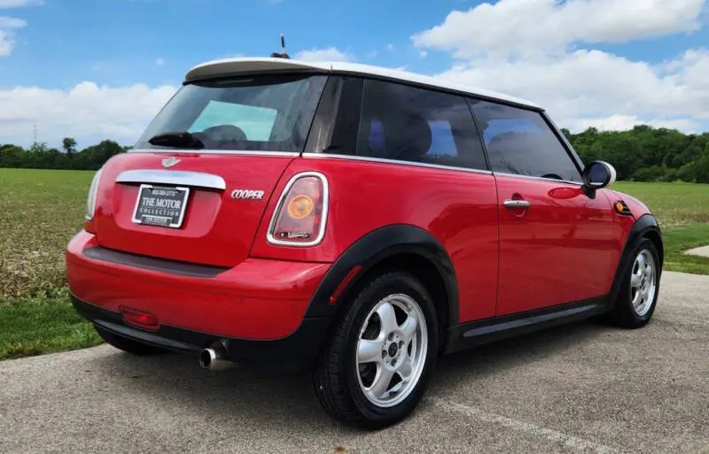 2008 MINI Cooper Base photo 4