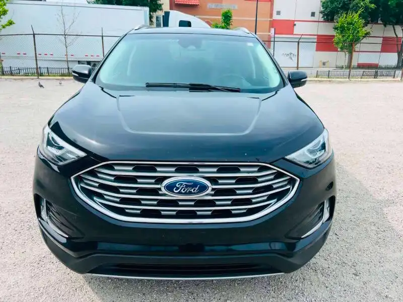 2019 Ford Edge SEL AWD's photo