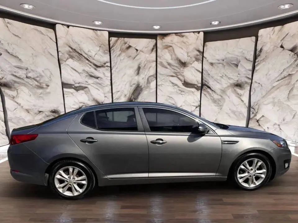 2012 Kia Optima EX Auto photo 4