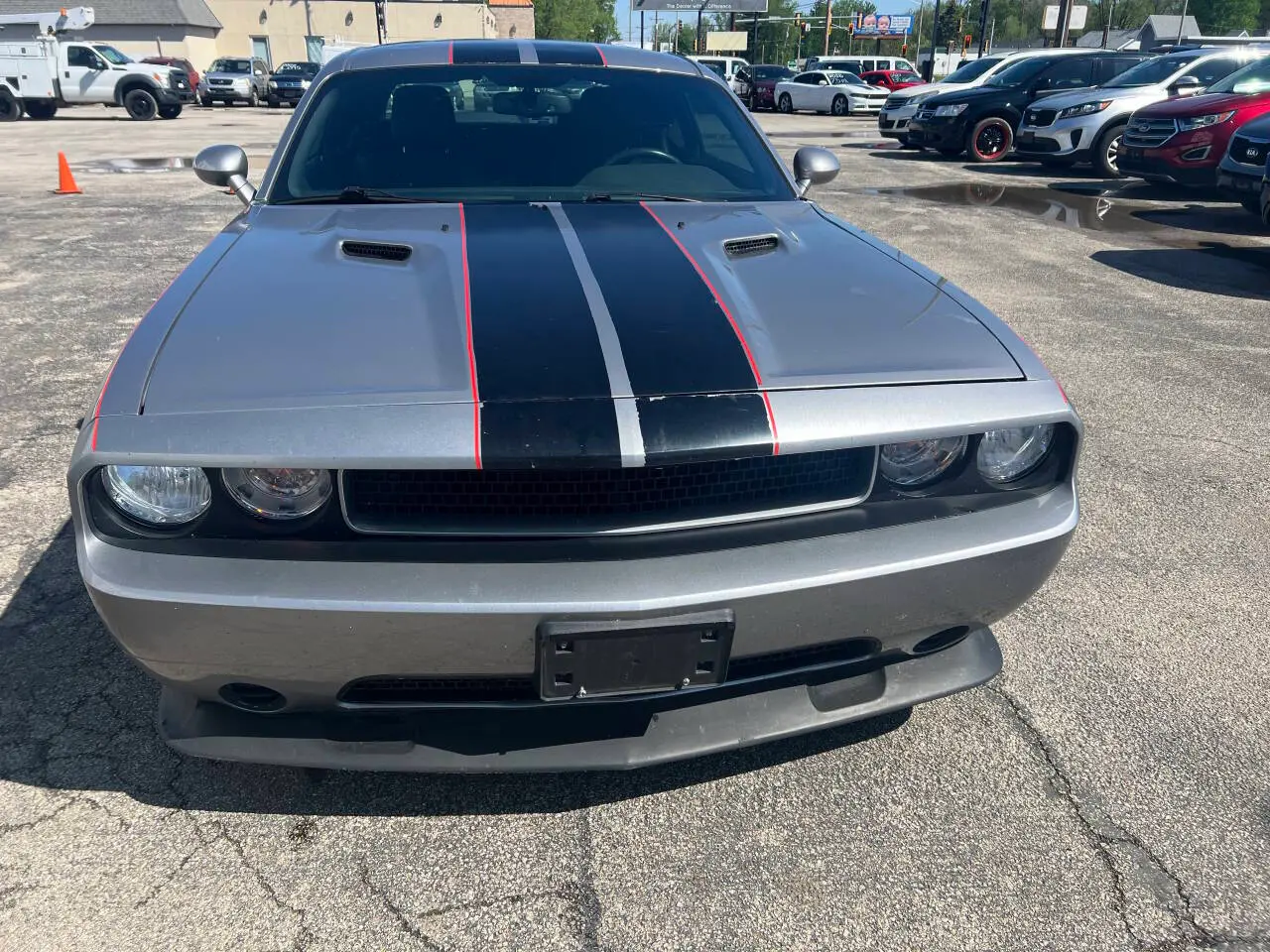 2014 Dodge Challenger SXT photo 4