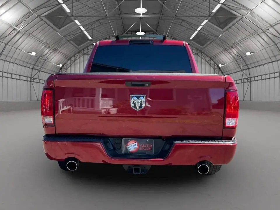 2014 RAM 1500 Express Regular Cab photo 4