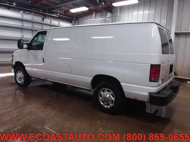 2014 Ford E-Series E-150 Van photo 5