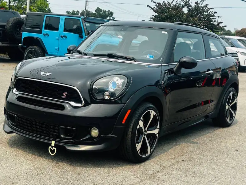 2015 MINI Paceman S photo 3