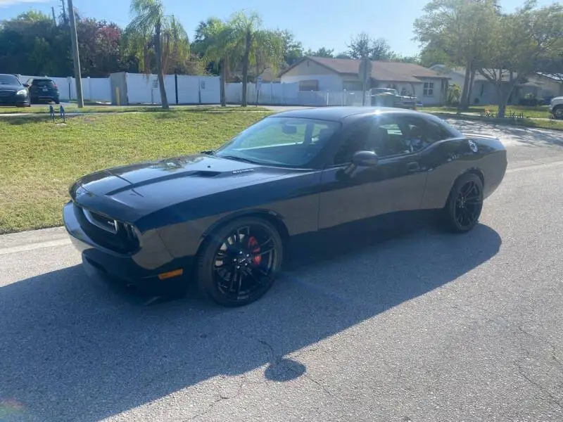 2009 Dodge Challenger SRT8 photo 1