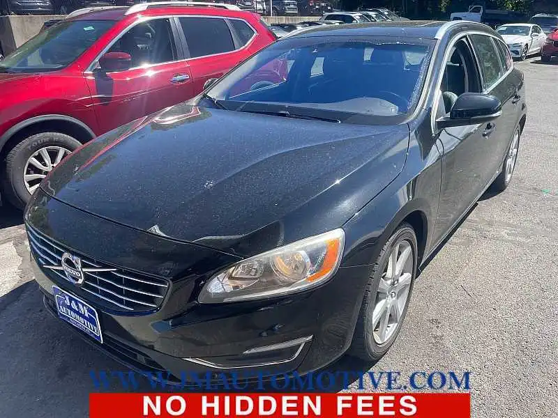 2016 Volvo V60 T5 Drive-E FWD Premier's photo