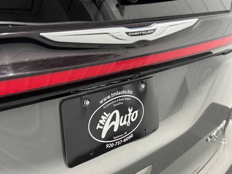 2023 Chrysler Pacifica Limited photo 5