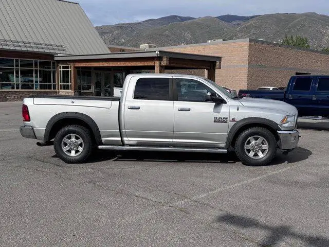2013 RAM 2500 SLT Crew Cab SWB photo 3