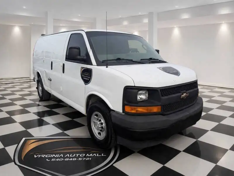 2017 Chevrolet Express 2500 Work Van HD's photo