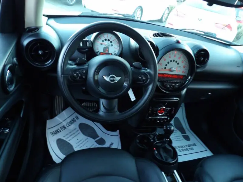 2013 MINI Paceman S photo 5