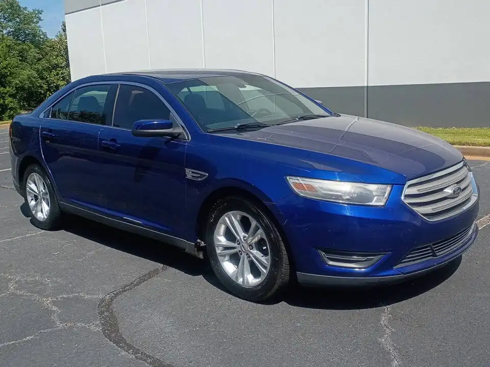 2013 Ford Taurus SEL FWD's photo