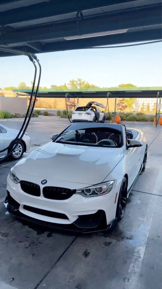 2016 BMW M4 Base photo 4